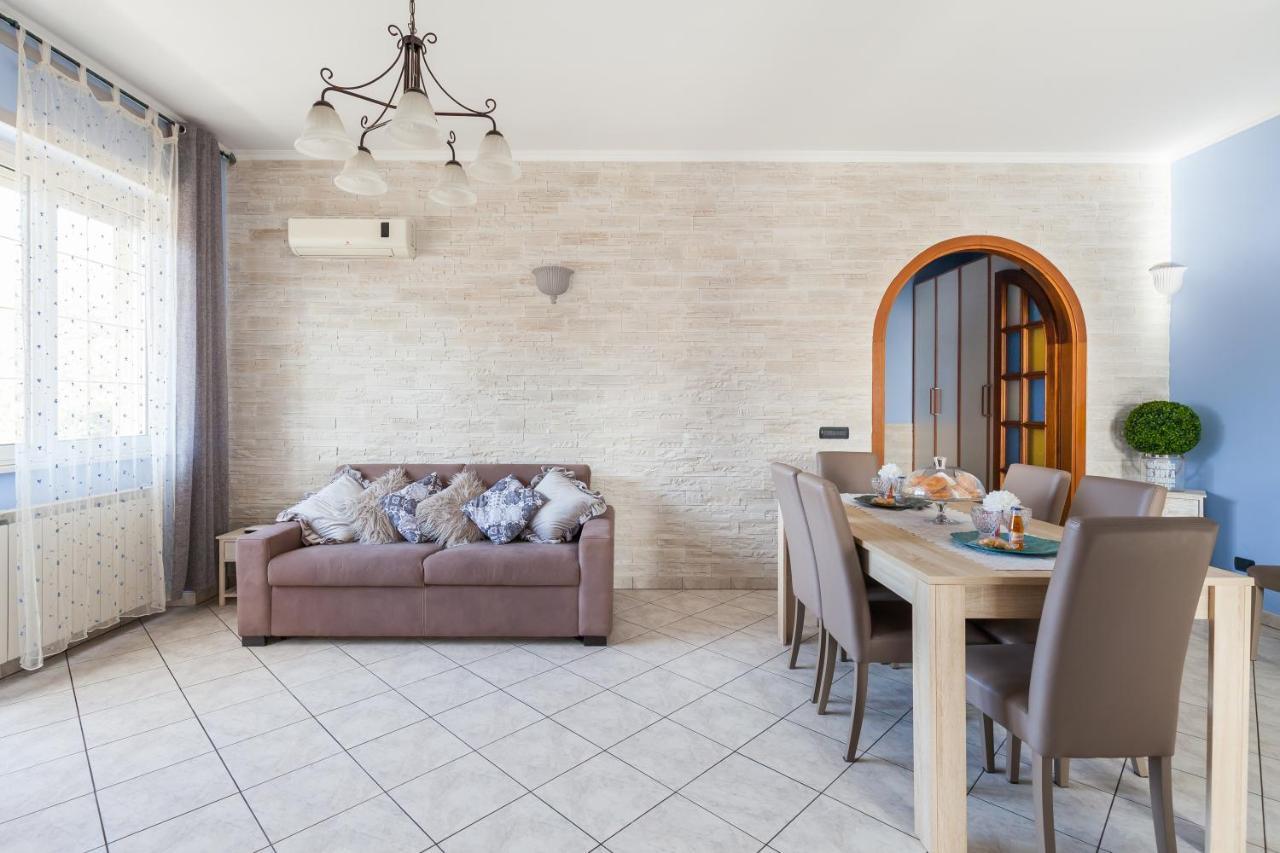 Casa Vacanze Giramondo Fiumicino Ngoại thất bức ảnh