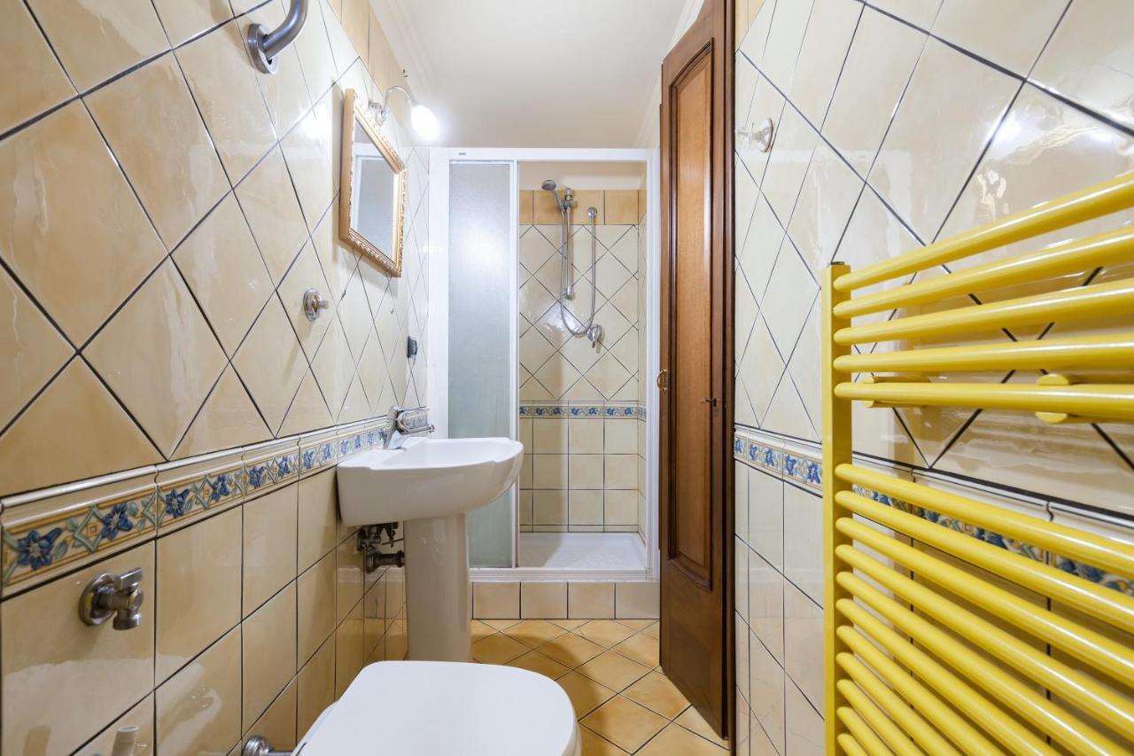 Casa Vacanze Giramondo Fiumicino Ngoại thất bức ảnh