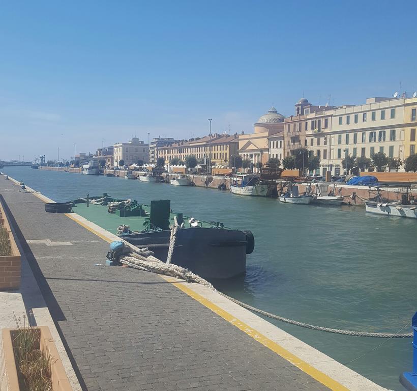 Casa Vacanze Giramondo Fiumicino Ngoại thất bức ảnh